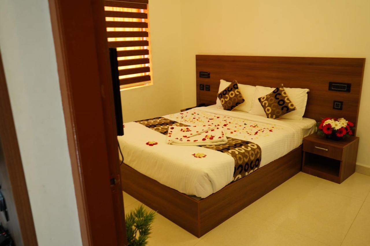 The Patio Thekkady Hotel Exterior foto